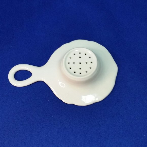 Tea Strainer With Dogwood Flowers and Handle Tea Bag Holder 1950's Pre-Owned - Picture 10 of 10